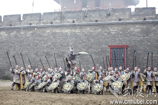 現(xiàn)全球最大關(guān)公青銅雕像，目測(cè)宇達(dá)施工（圖）