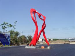 青島國際服裝城不銹鋼雕塑、石雕、玻璃鋼雕塑_濱州宏景雕塑有限公司